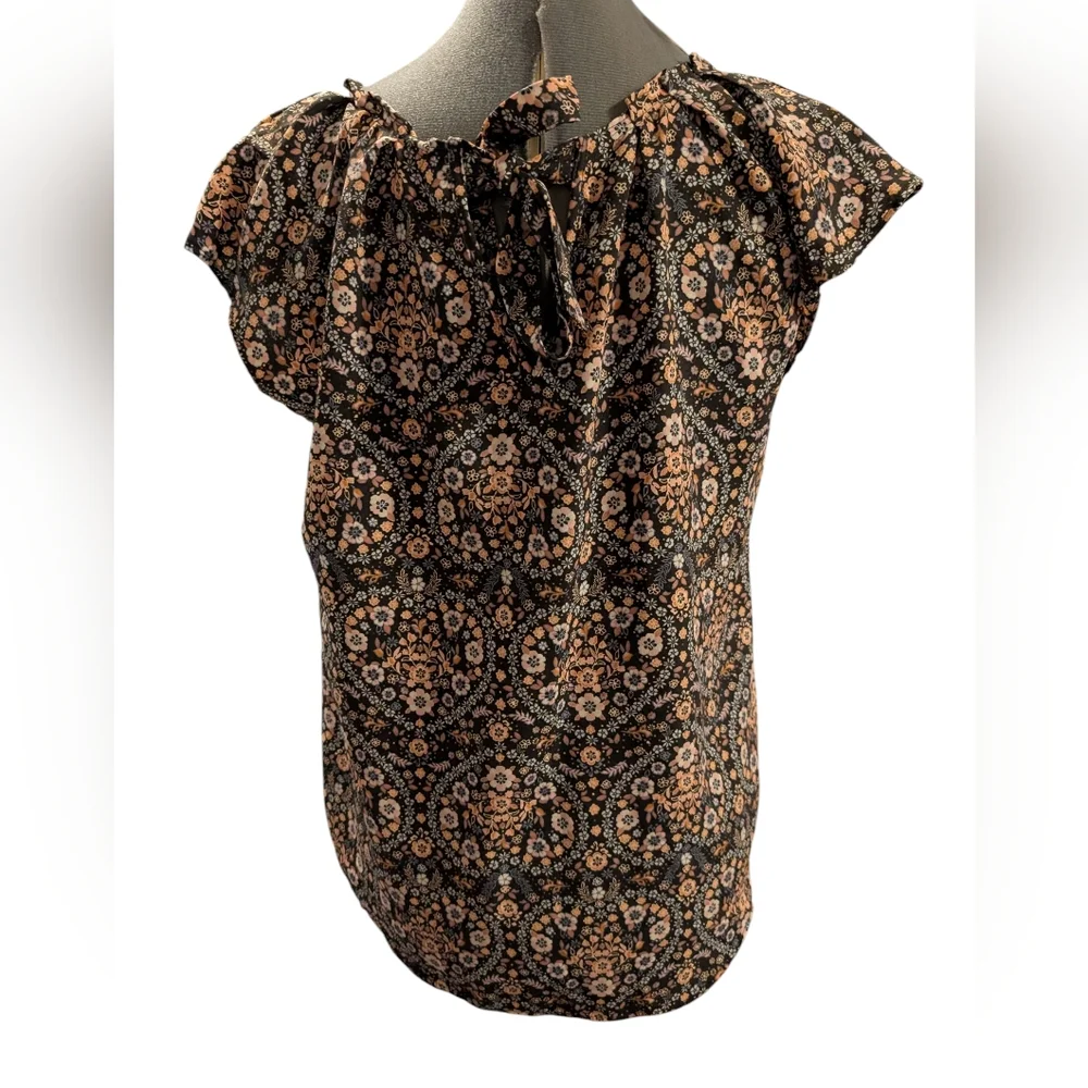 LC Lauren Conrad Women's Pleated Scoop Neck Bow Tie Open Back Floral Top - Picture 5 of 7